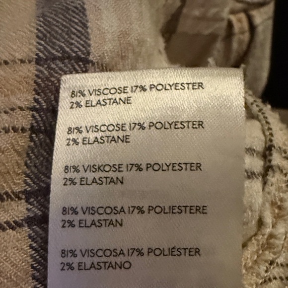 We The Free Women’s Small Oversized Plaid Button Down Shirt - Cream and Brown - Picture 7 of 7